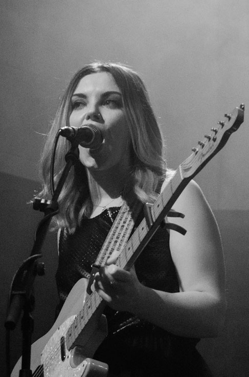 Honeyblood on stage at Saint Lukes Glasgow December 2016