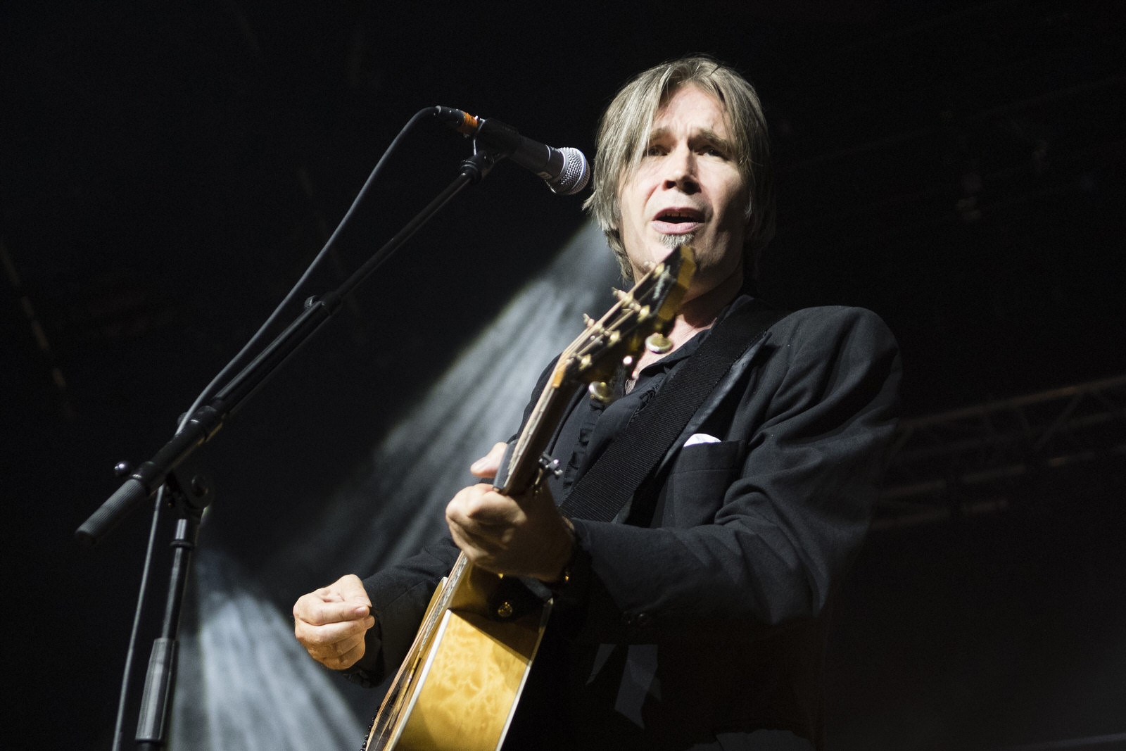 Photo of Del Amitri on stage at Glasgow Barrowlands on 28 July 2018